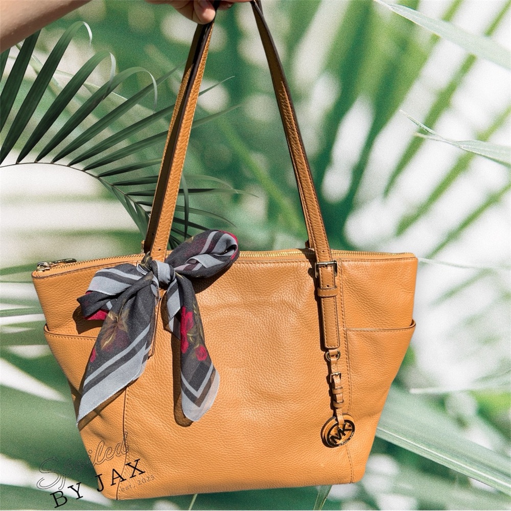 Michael Kors Jet Set Large EW Top Zip Tote